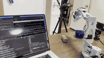 フォークリフトの模倣学習モデル